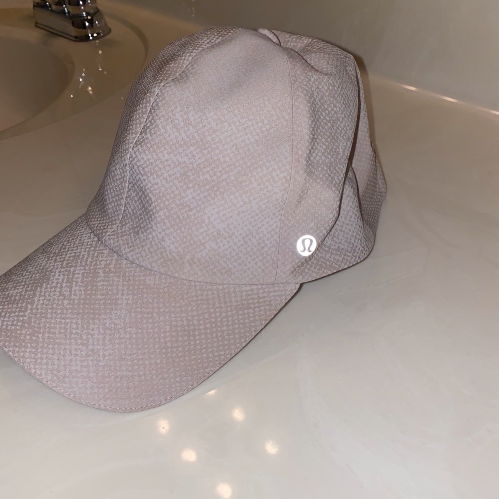 Lululemon Fast and Free Woman’s Run Hat